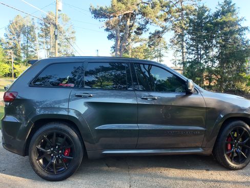 Used 2016 Jeep Grand Cherokee SRT AWD/4WD image 6