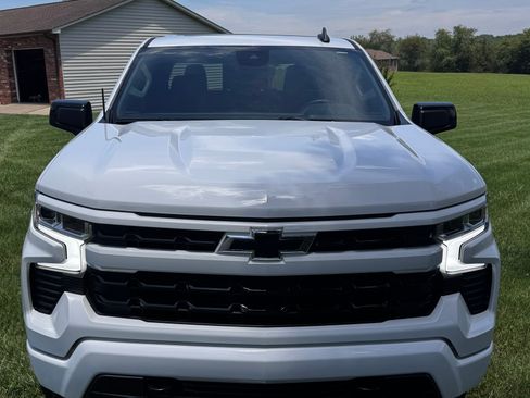 Used 2023 Chevrolet Silverado 1500 RST AWD/4WD image 4