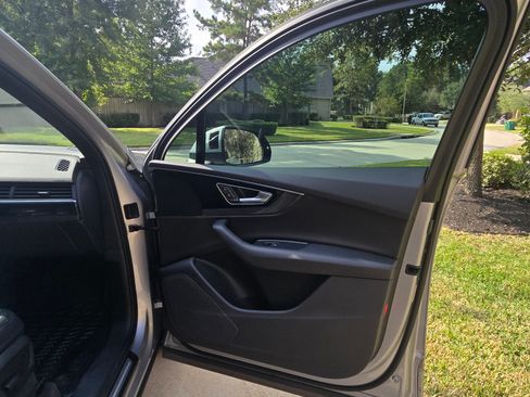 Used 2017 Audi Q7 3.0T Premium Plus image 11