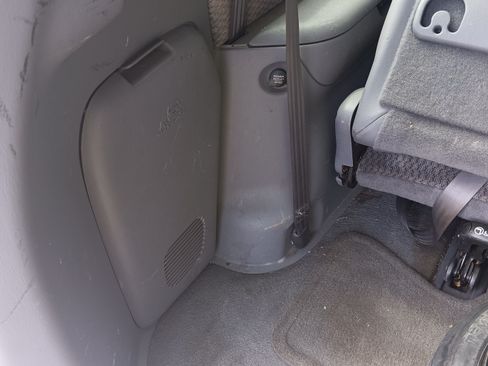 Used 2000 Plymouth Grand Voyager SE FWD image 8