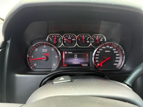 Used 2015 GMC Yukon XL SLT w/ Open Road Package AWD/4WD image 2