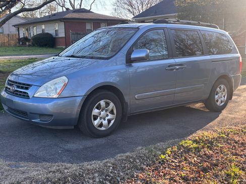 Used 2008 Kia Sedona LX FWD image 1