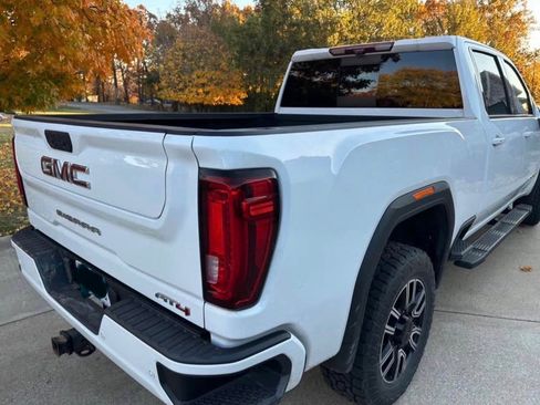 Used 2020 GMC Sierra 3500 AT4 w/ AT4 Premium Package image 6