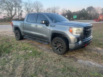 Used 2019 GMC Sierra 1500 AT4 w/ AT4 Premium Package