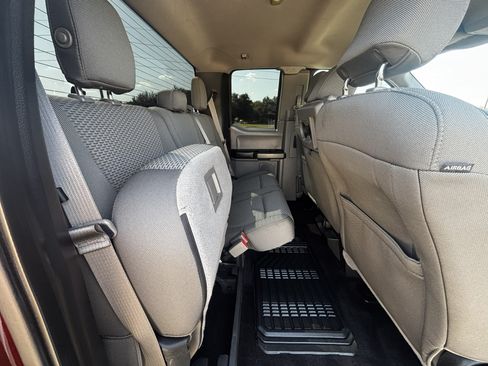 Used 2015 Ford F150 XLT w/ Equipment Group 301A Mid RWD image 19