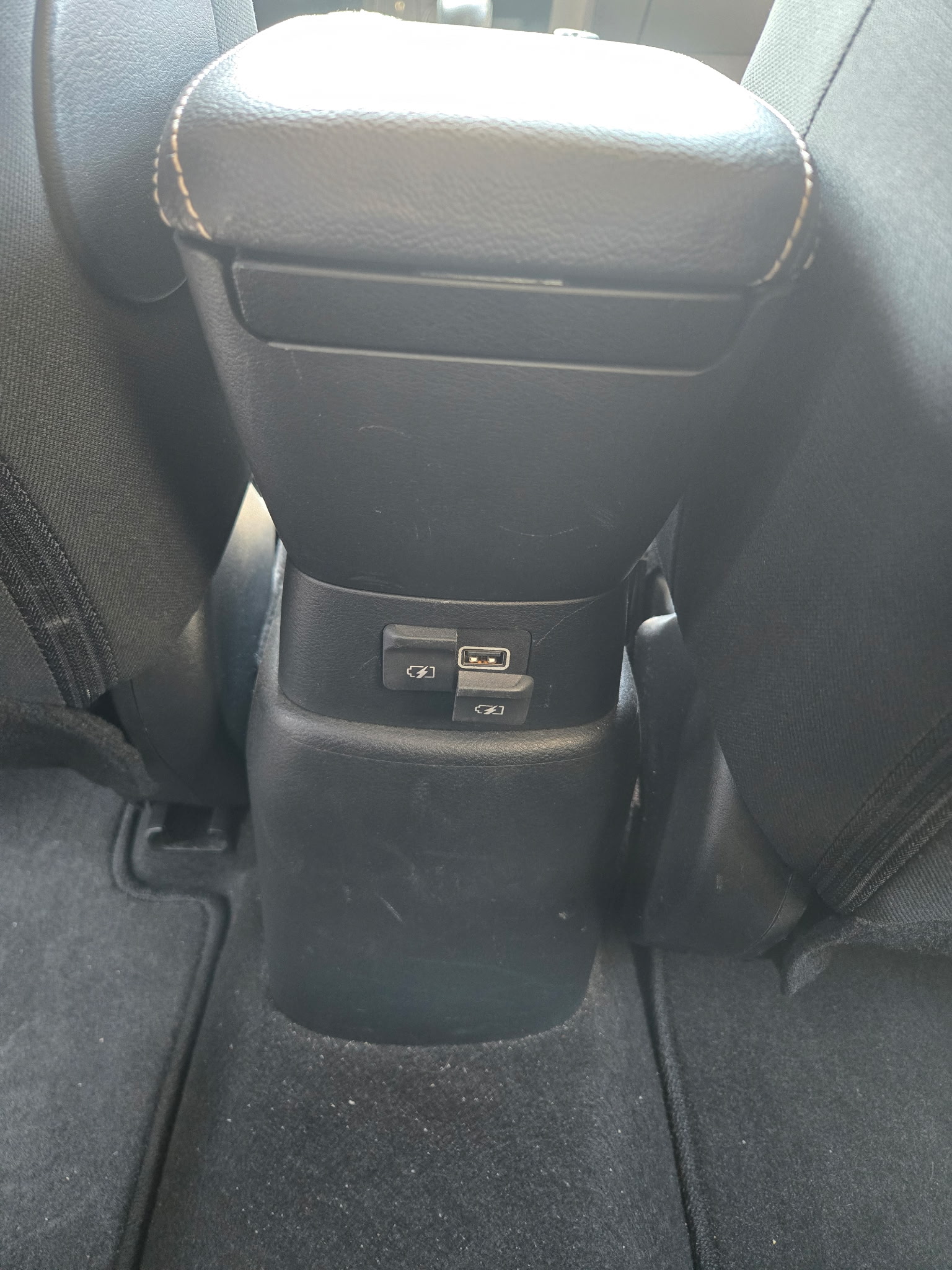 Used 2021 Nissan Kicks S FWD image 12