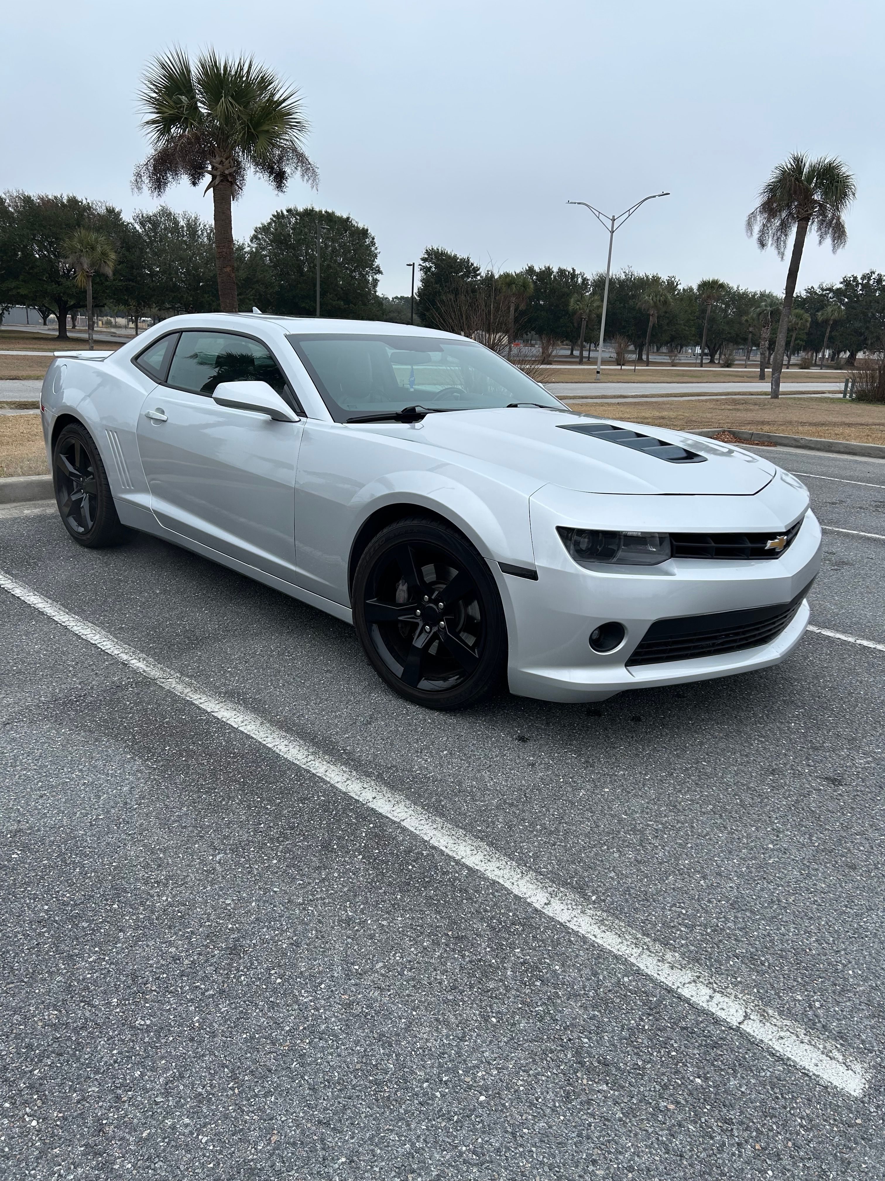 Used 2014 Chevrolet Camaro SS w/ RS Package RWD image 1