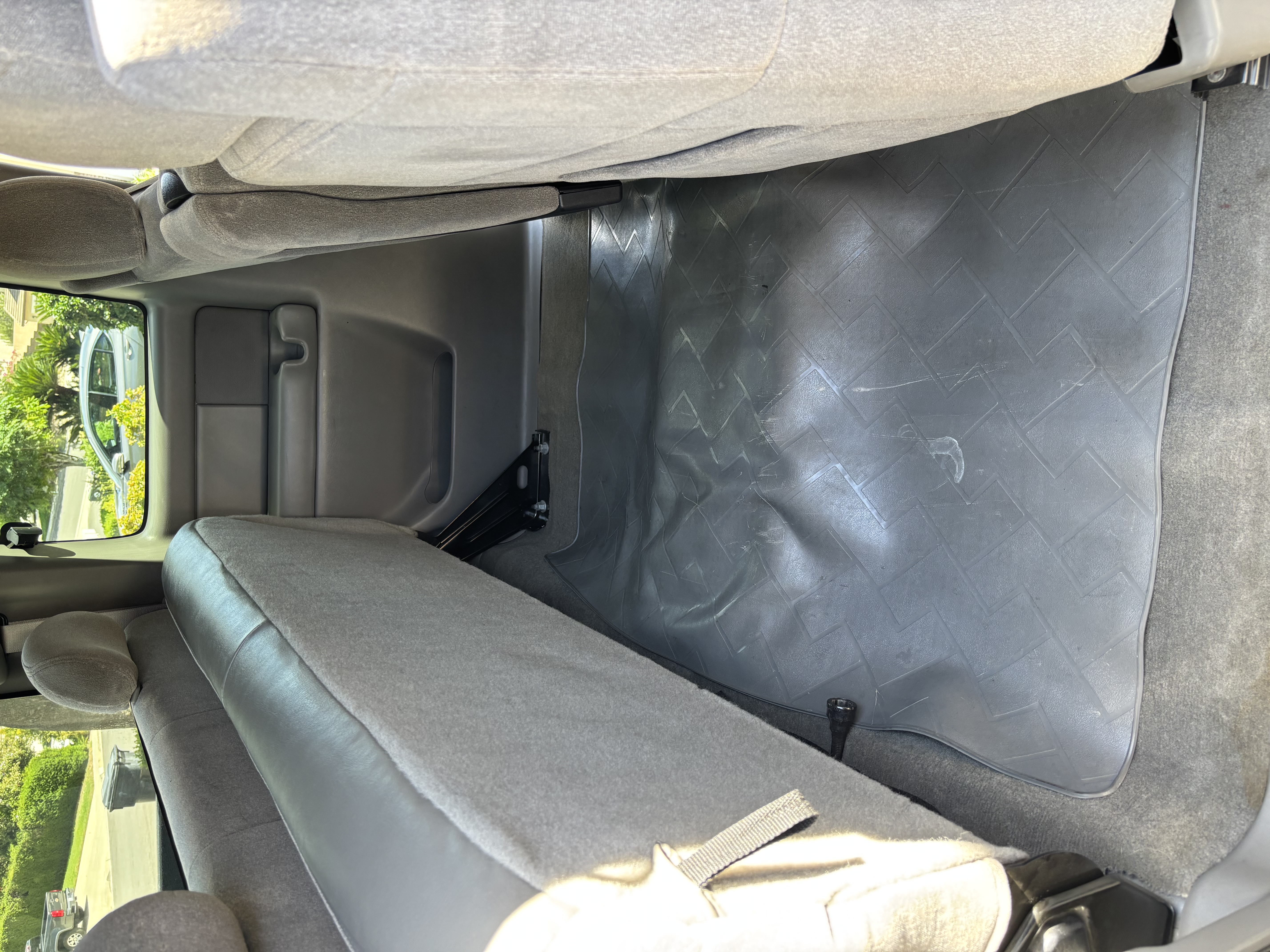 Used 2000 Chevrolet Silverado 1500 LS RWD image 10