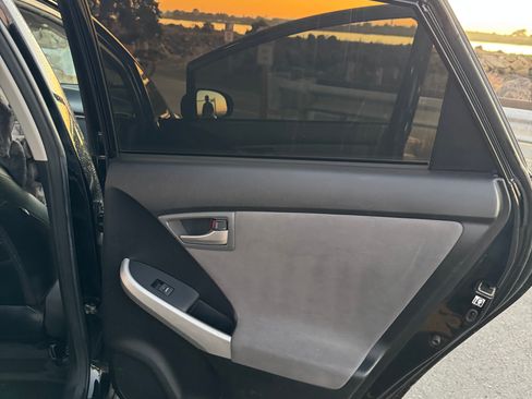 Used 2015 Toyota Prius Four image 28