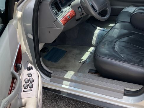 Used 2000 Mercury Grand Marquis GS RWD image 11