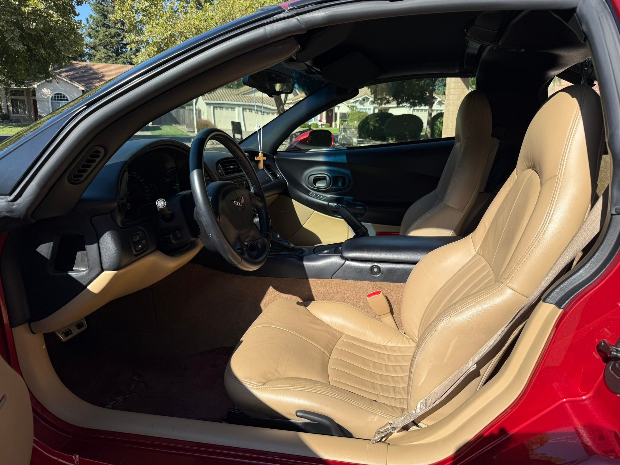 Used 1998 Chevrolet Corvette Coupe RWD image 16