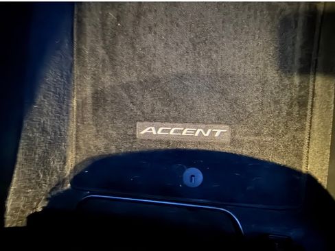 Used 2022 Hyundai Accent SE image 15