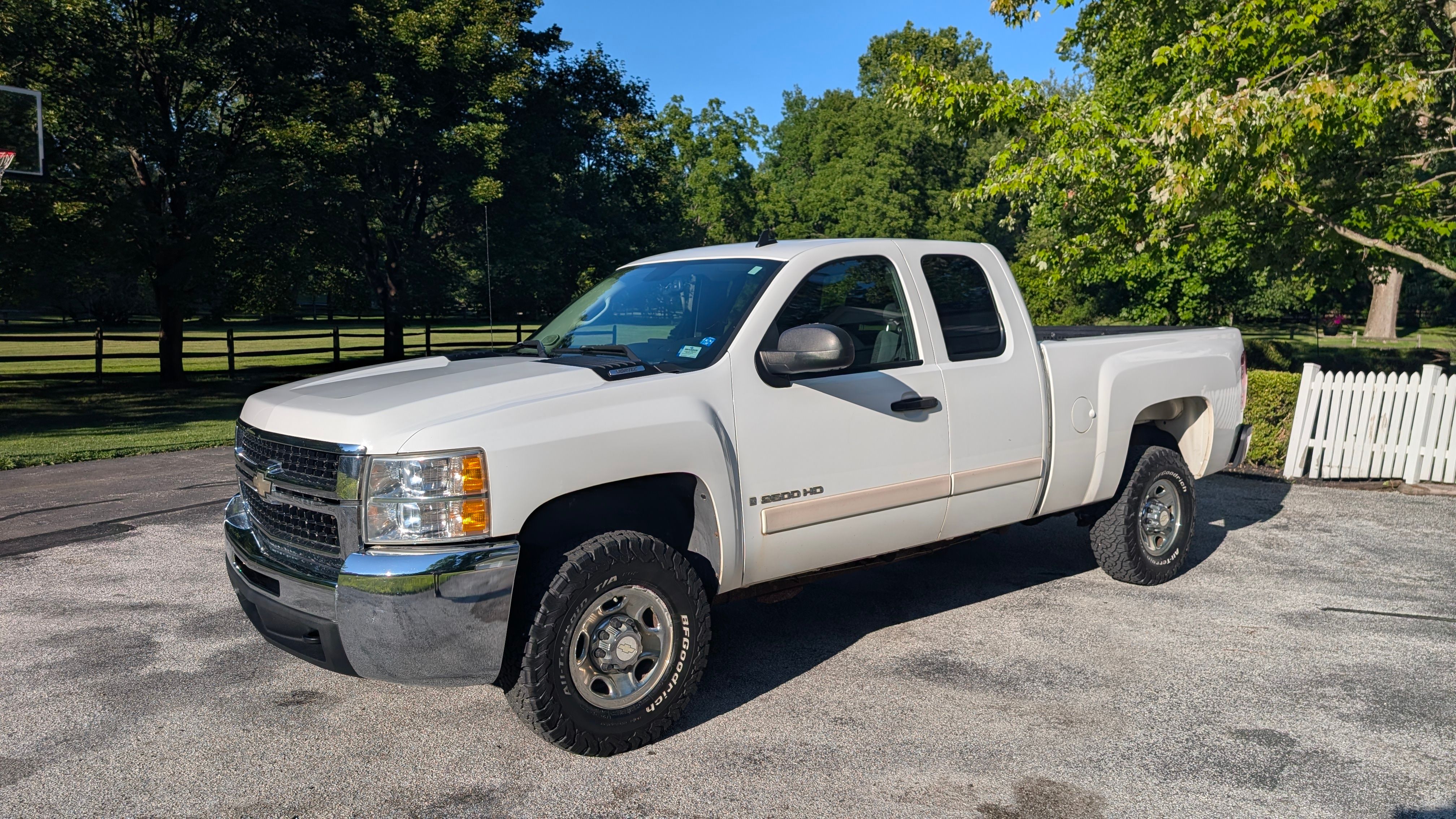 Used 2007 Chevrolet Silverado 2500 LT RWD image 5