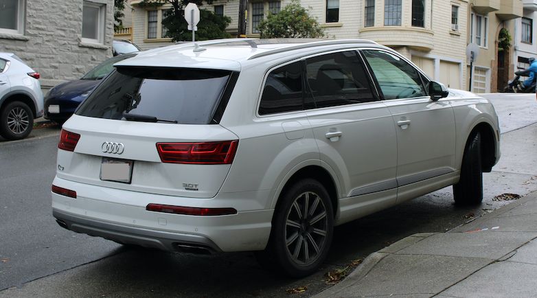 Used 2017 Audi Q7 3.0T Premium Plus AWD/4WD image 8
