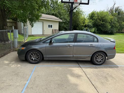 Used 2010 Honda Civic EX image 4