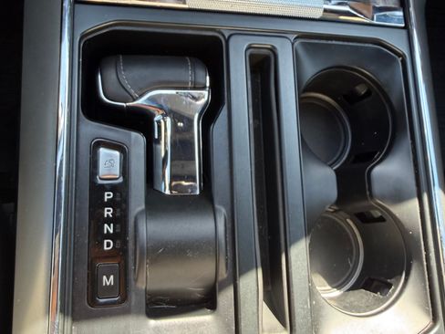 Used 2021 Ford F150 Lariat w/ Equipment Group 502A High AWD/4WD image 8