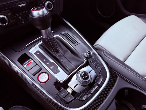 Used 2015 Audi SQ5 Premium Plus image 26