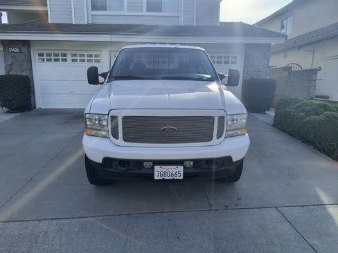 Used 2003 Ford F250 XLT image 8