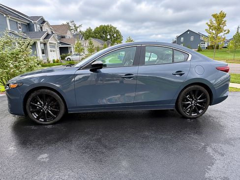 Used 2023 MAZDA MAZDA3 s FWD image 4