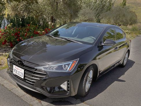 Used 2020 Hyundai Elantra Value Edition w/ Cargo Package (C1) FWD image 6