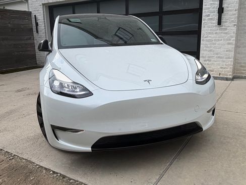 Used 2021 Tesla Model Y Performance AWD/4WD image 4