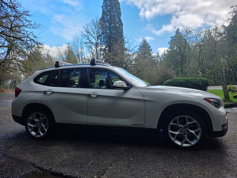 Used 2013 BMW X1 xDrive28i image 6