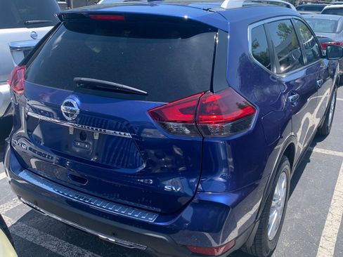 Used 2019 Nissan Rogue SV image 5