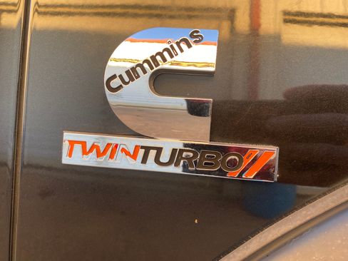 Used 2010 Dodge Ram 2500 Truck Laramie w/ Chrome Accents Group image 12