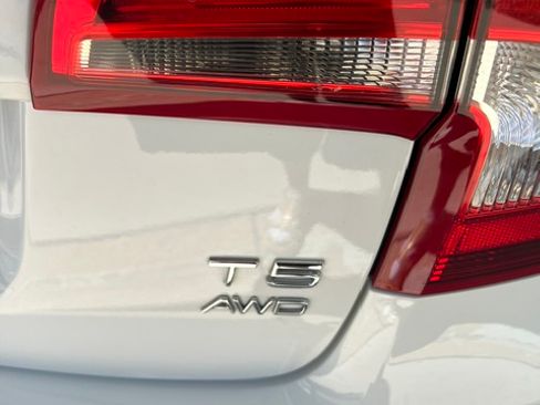 Used 2014 Volvo S60 T5 AWD/4WD image 8