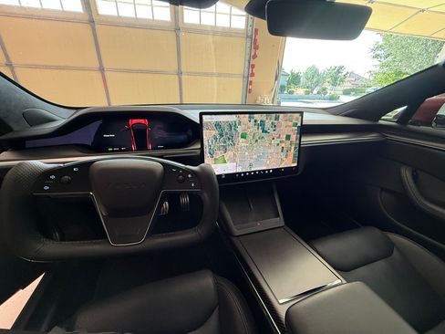Used 2023 Tesla Model S Plaid AWD/4WD image 18