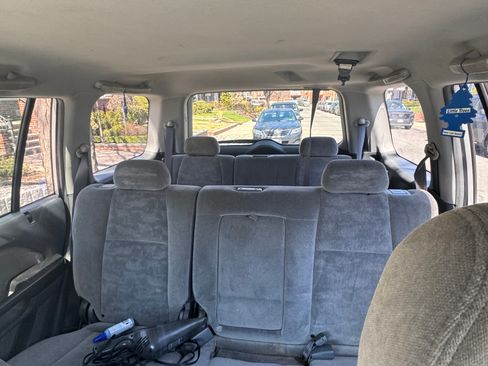 Used 2005 Honda Pilot EX image 10