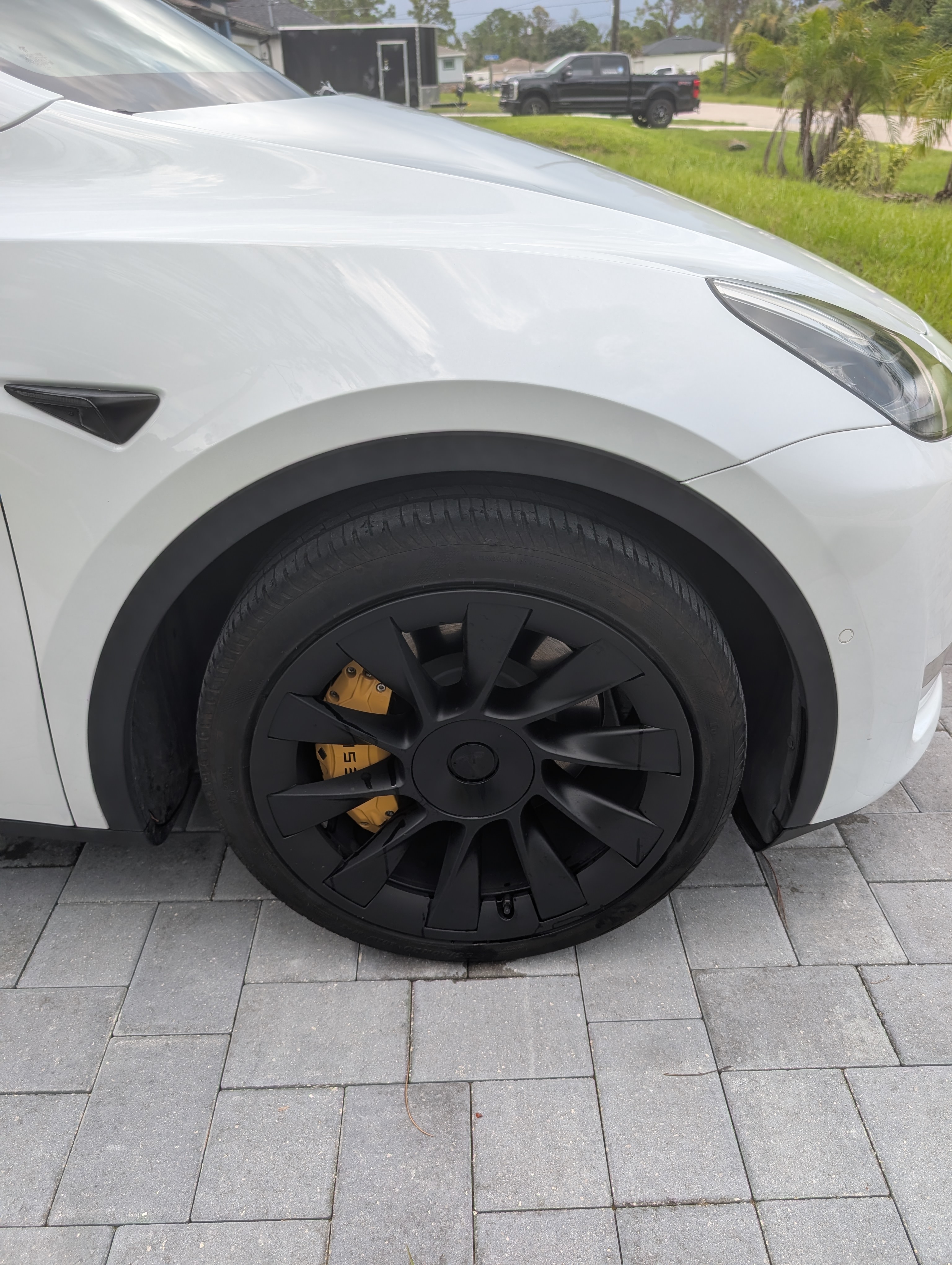 Used 2022 Tesla Model Y Long Range AWD/4WD image 8
