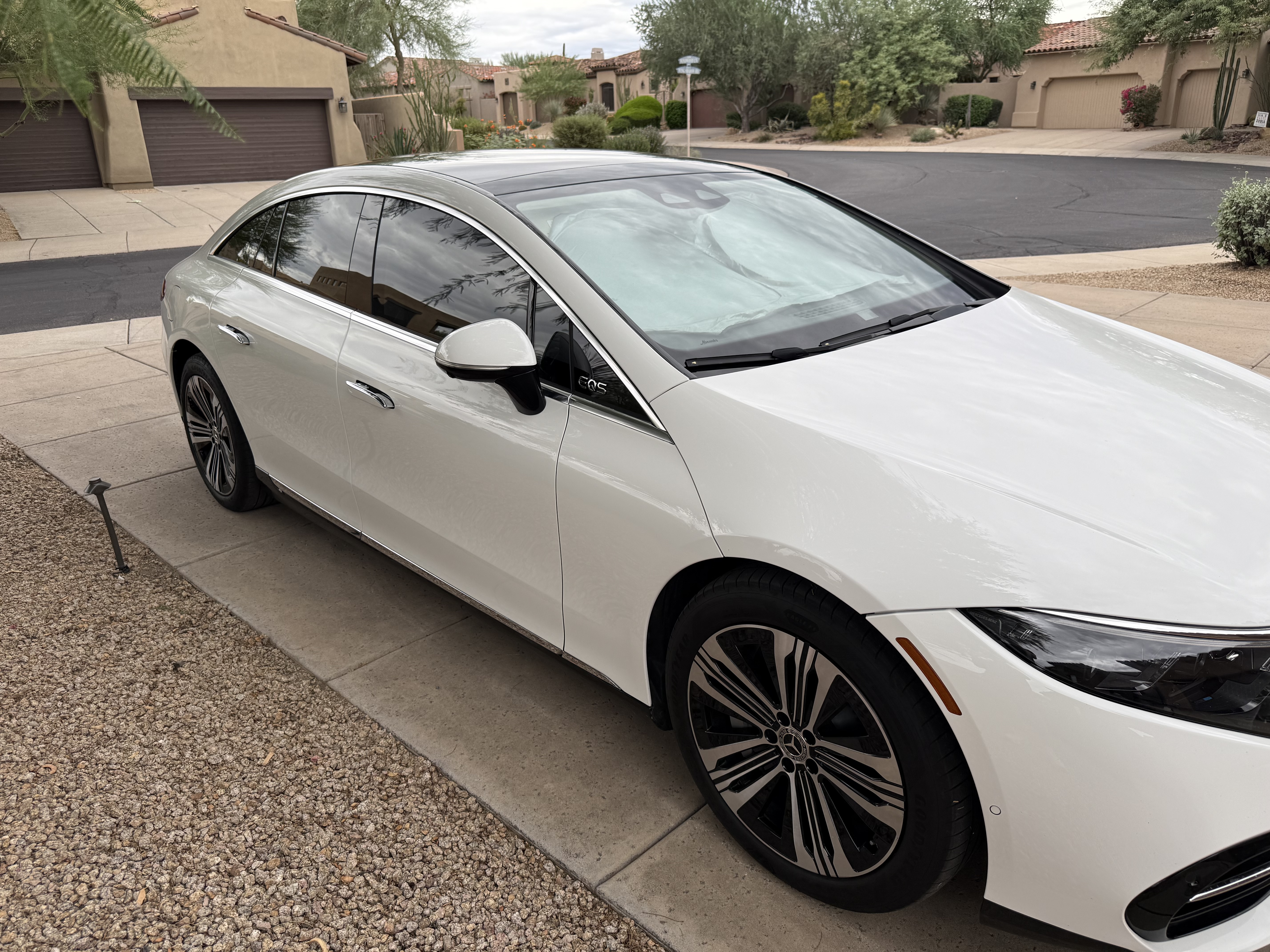 Used 2022 Mercedes-Benz EQS 450+ Sedan image 1
