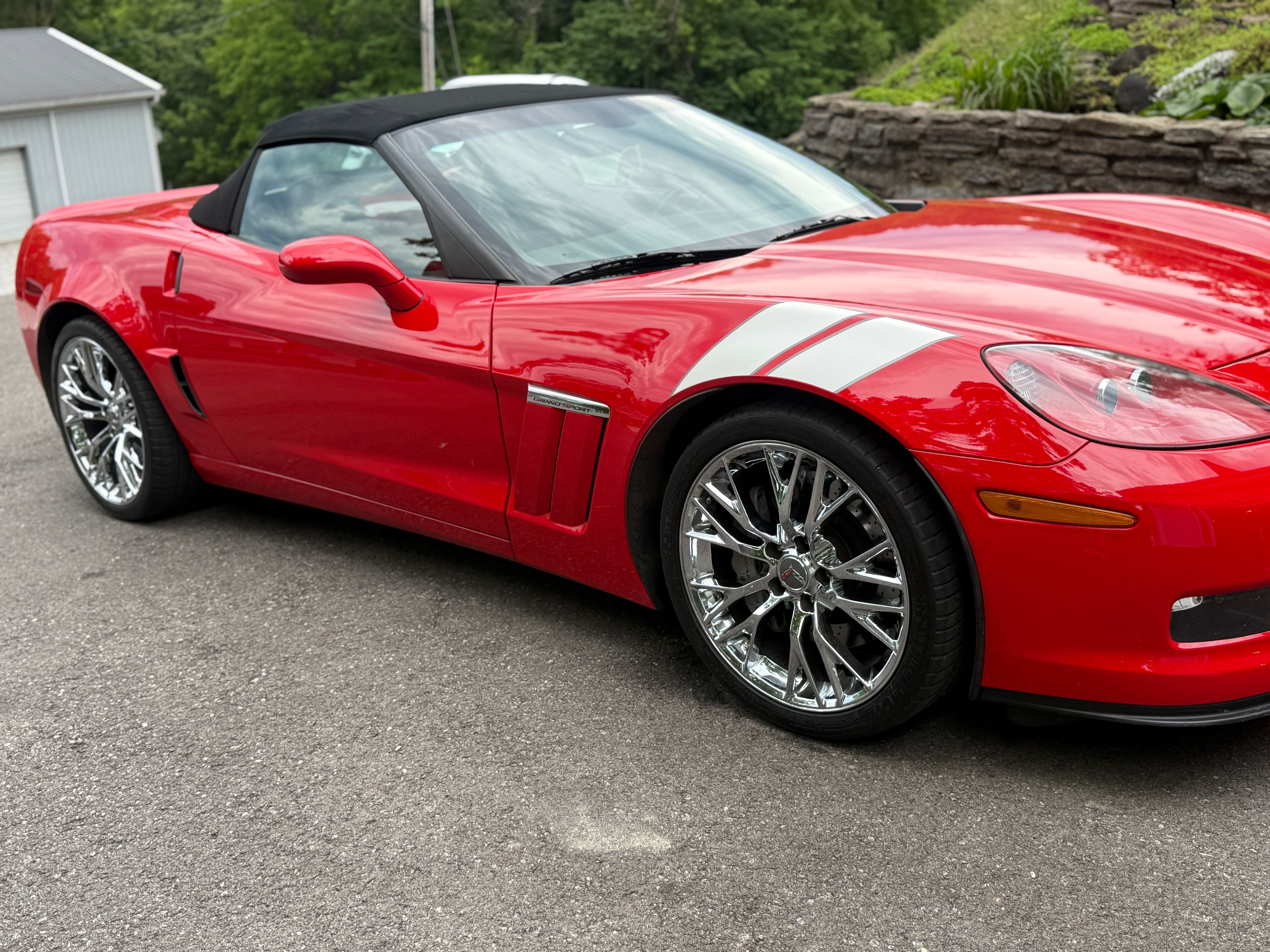 Used 2010 Chevrolet Corvette Grand Sport w/ Preferred Equipment Group RWD image 25