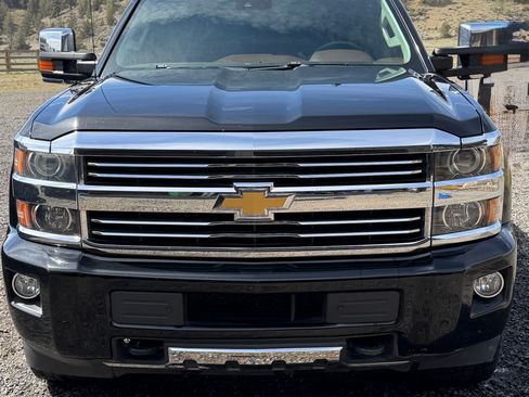 Used 2015 Chevrolet Silverado 2500 High Country w/ Duramax Plus Package image 1