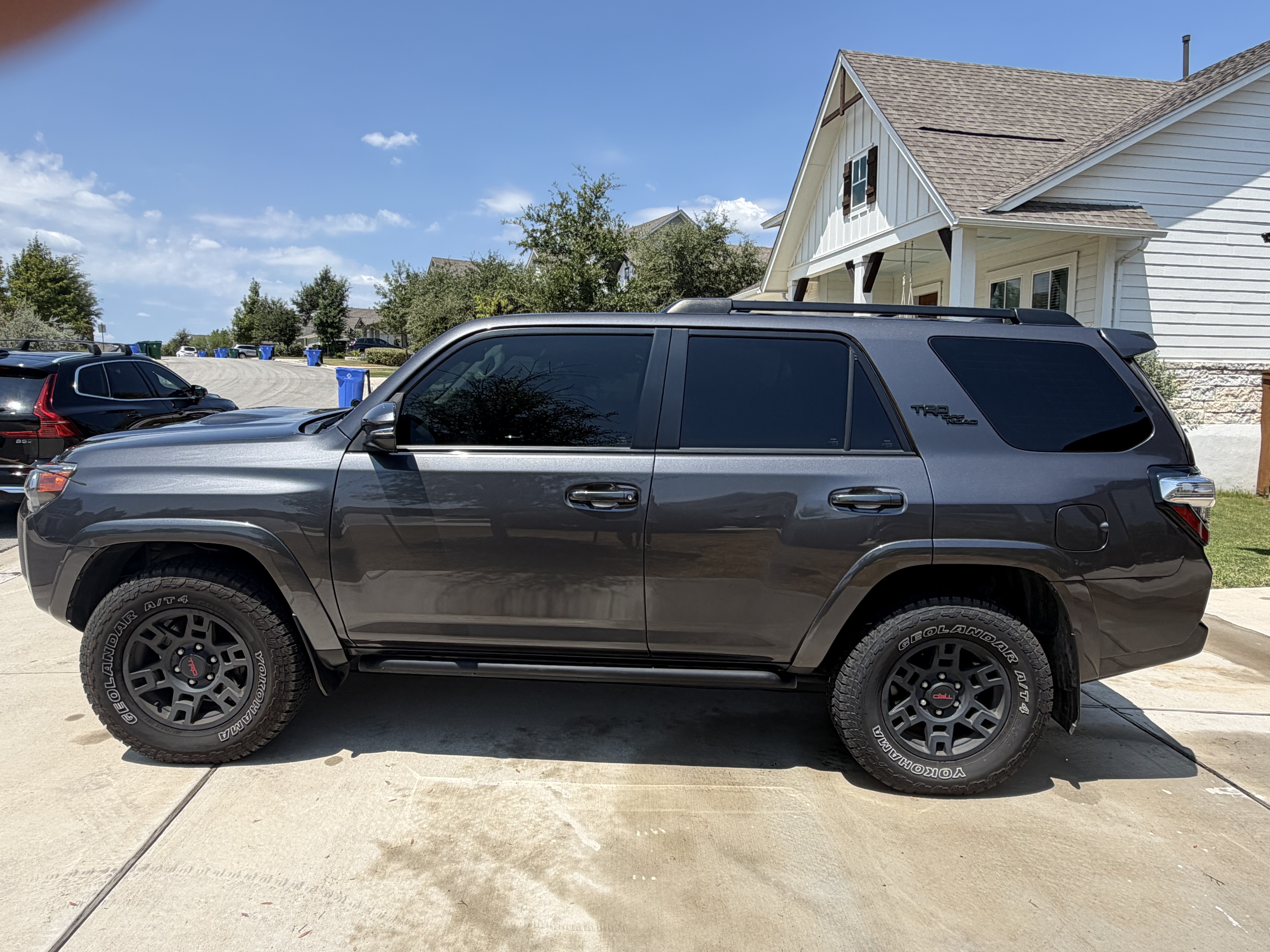 Used 2022 Toyota 4Runner TRD Off-Road Premium w/ Moonroof Package AWD/4WD image 1