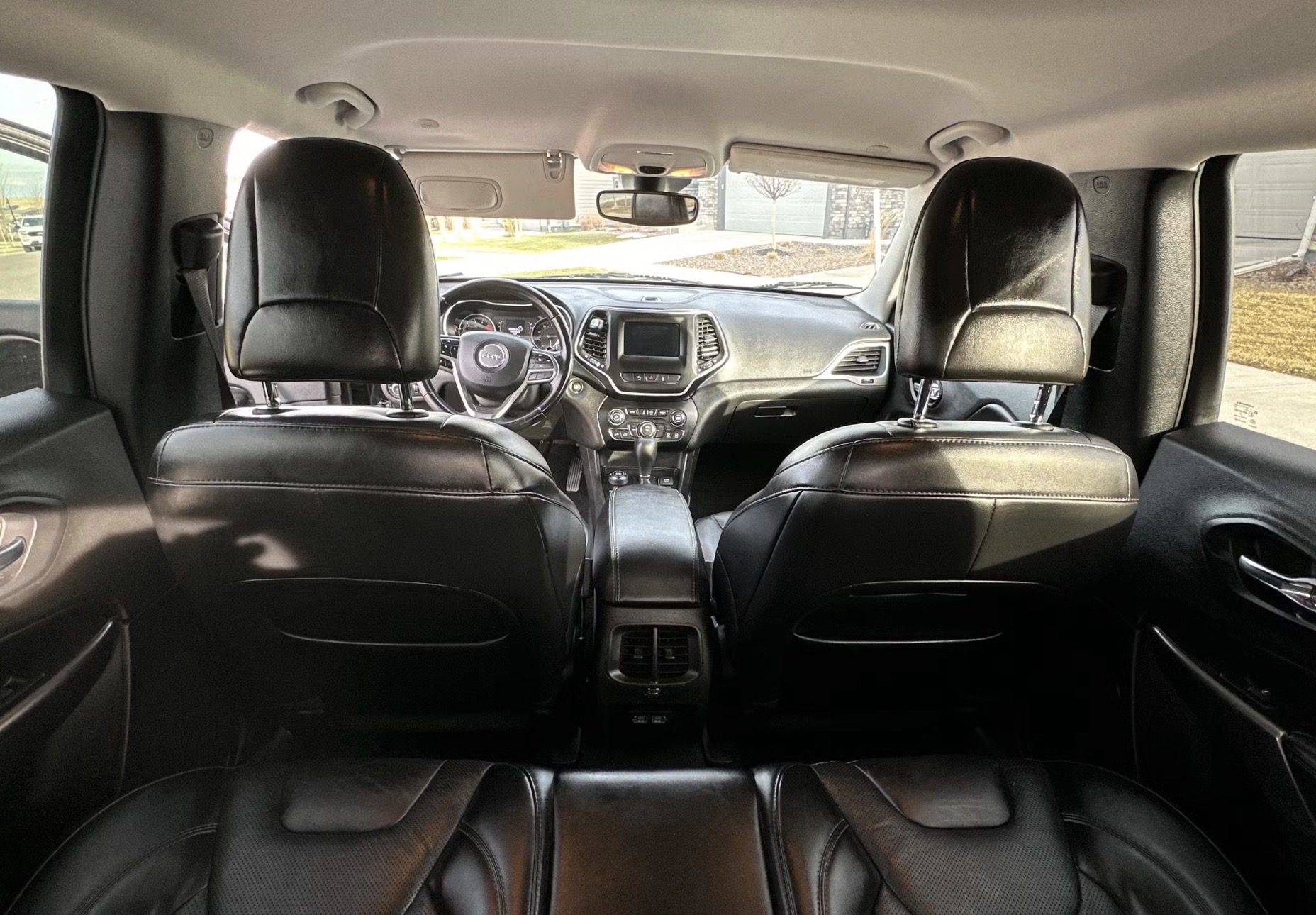 Used 2021 Jeep Cherokee Latitude Lux AWD/4WD image 4
