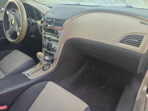 Used 2010 Chevrolet Malibu LT w/ Power Convenience Package image 11