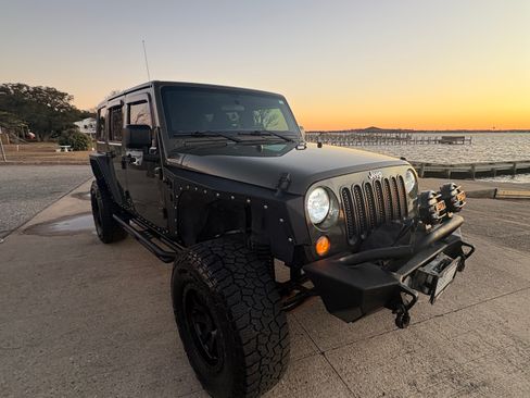 Used 2015 Jeep Wrangler Unlimited Sport w/ Max Tow Package image 2