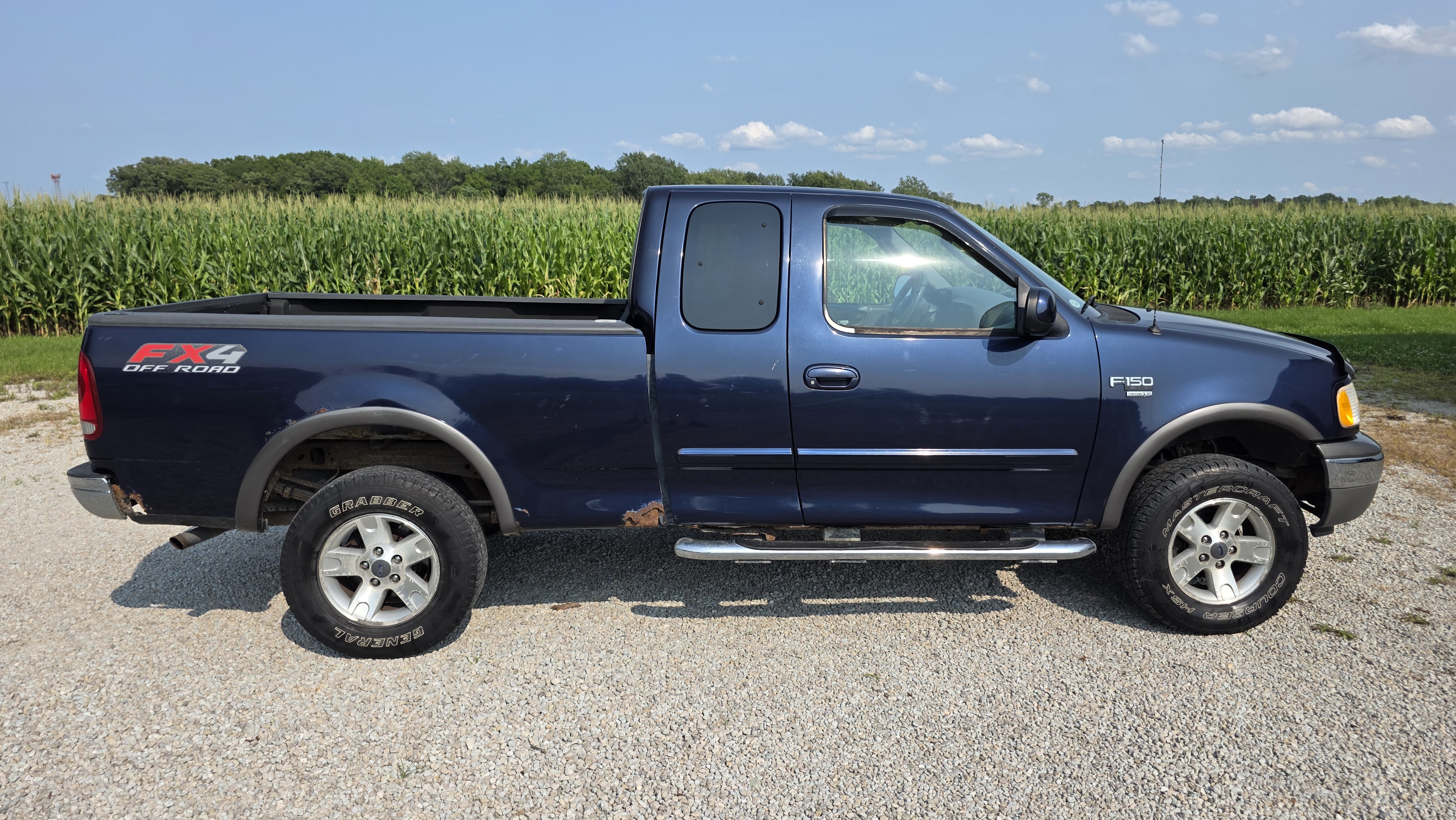 Used 2003 Ford F150 XLT AWD/4WD image 4