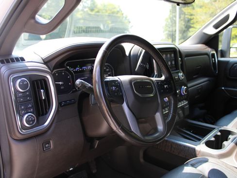 Used 2021 GMC Sierra 2500 Denali w/ Denali Ultimate Package AWD/4WD image 21