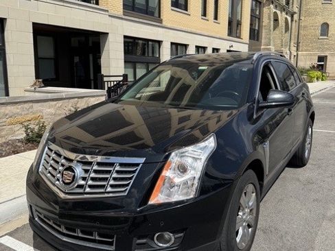 Used 2016 Cadillac SRX Luxury w/ Driver Awareness Package AWD/4WD image 8