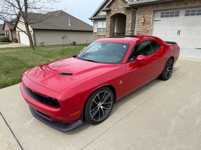 Used 2016 Dodge Challenger R/T Scat Pack w/ Leather Interior Group