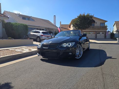 Used 2011 BMW 335is Convertible image 1