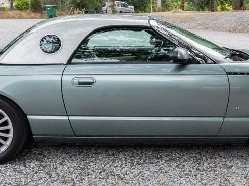 Used 2004 Ford Thunderbird Pacific Coast image 6