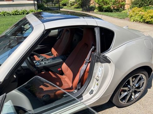 Used 2022 MAZDA MX-5 Miata RF Grand Touring w/ Weather Package RWD image 15