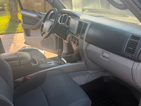 Used 2003 Toyota 4Runner Sport AWD/4WD image 9