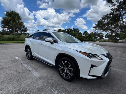 Used 2019 Lexus RX 450hL Premium w/ Premium Package image 4