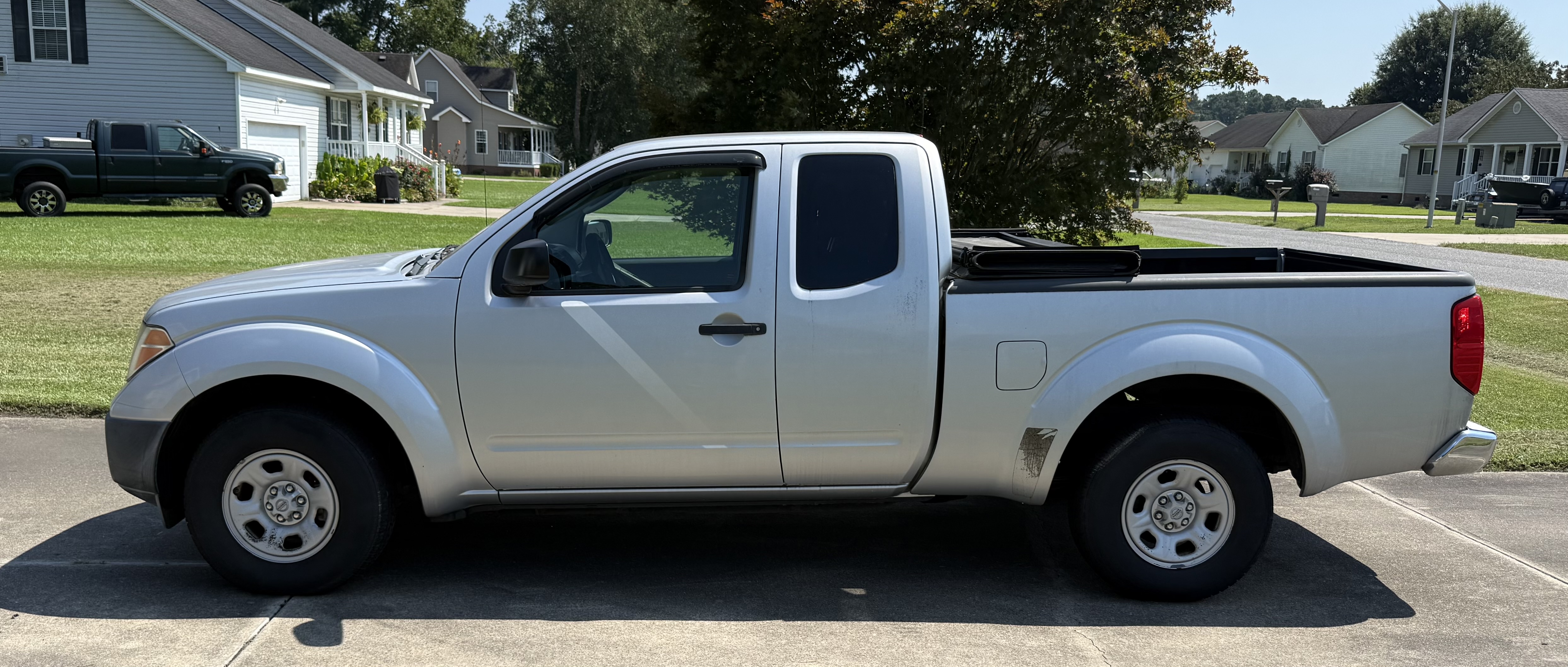 Used 2007 Nissan Frontier XE w/ Preferred Pkg RWD image 1