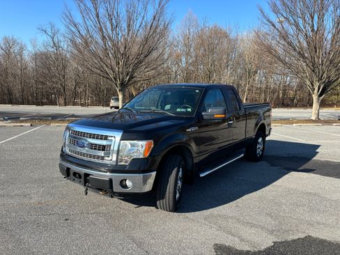 Used 2013 Ford F150 XLT w/ Luxury Equipment Group image 10